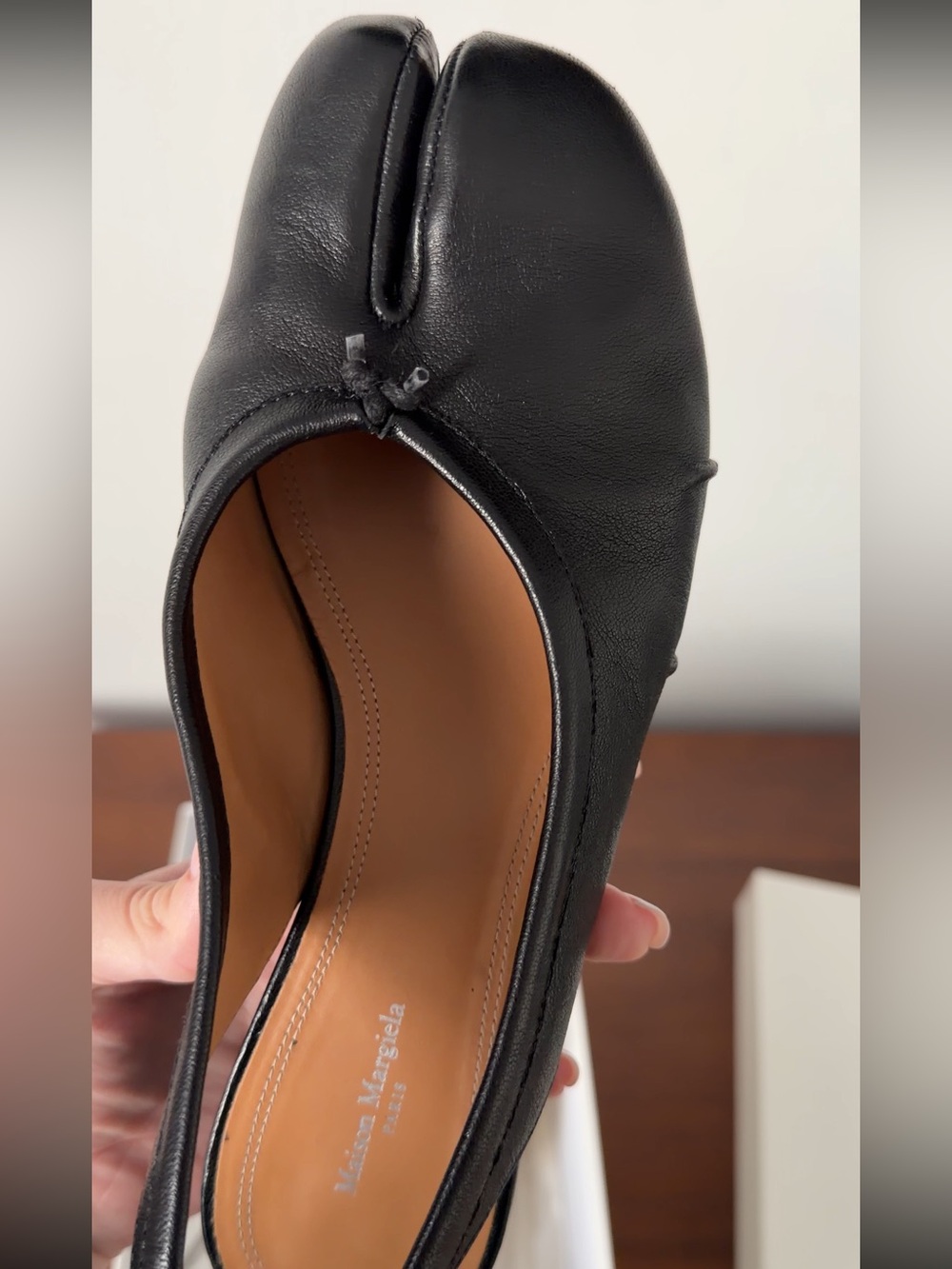 Maison Martin Margiela Black Tabi Split-Toe Ballet Flats - Picture 2 of 7